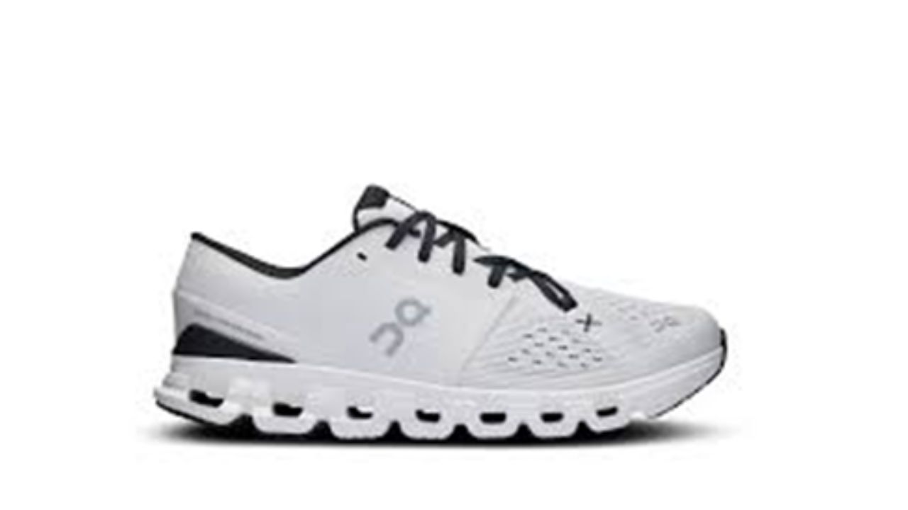 On Cloud Men’s Shoes – Engineered for Performance and Comfort