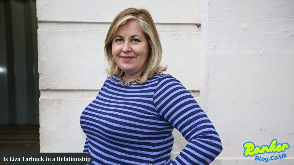 Is Liza Tarbuck in a Relationship