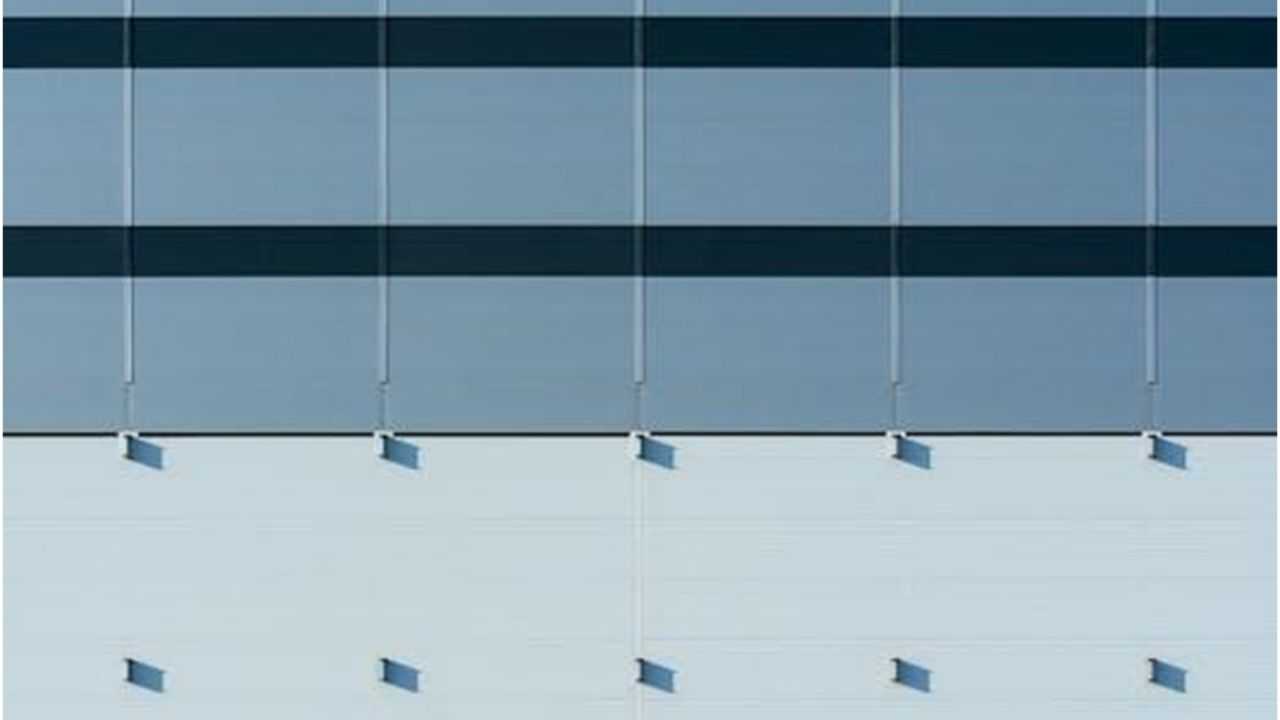 When Should You Use Modular Panels Instead of Brickwork?