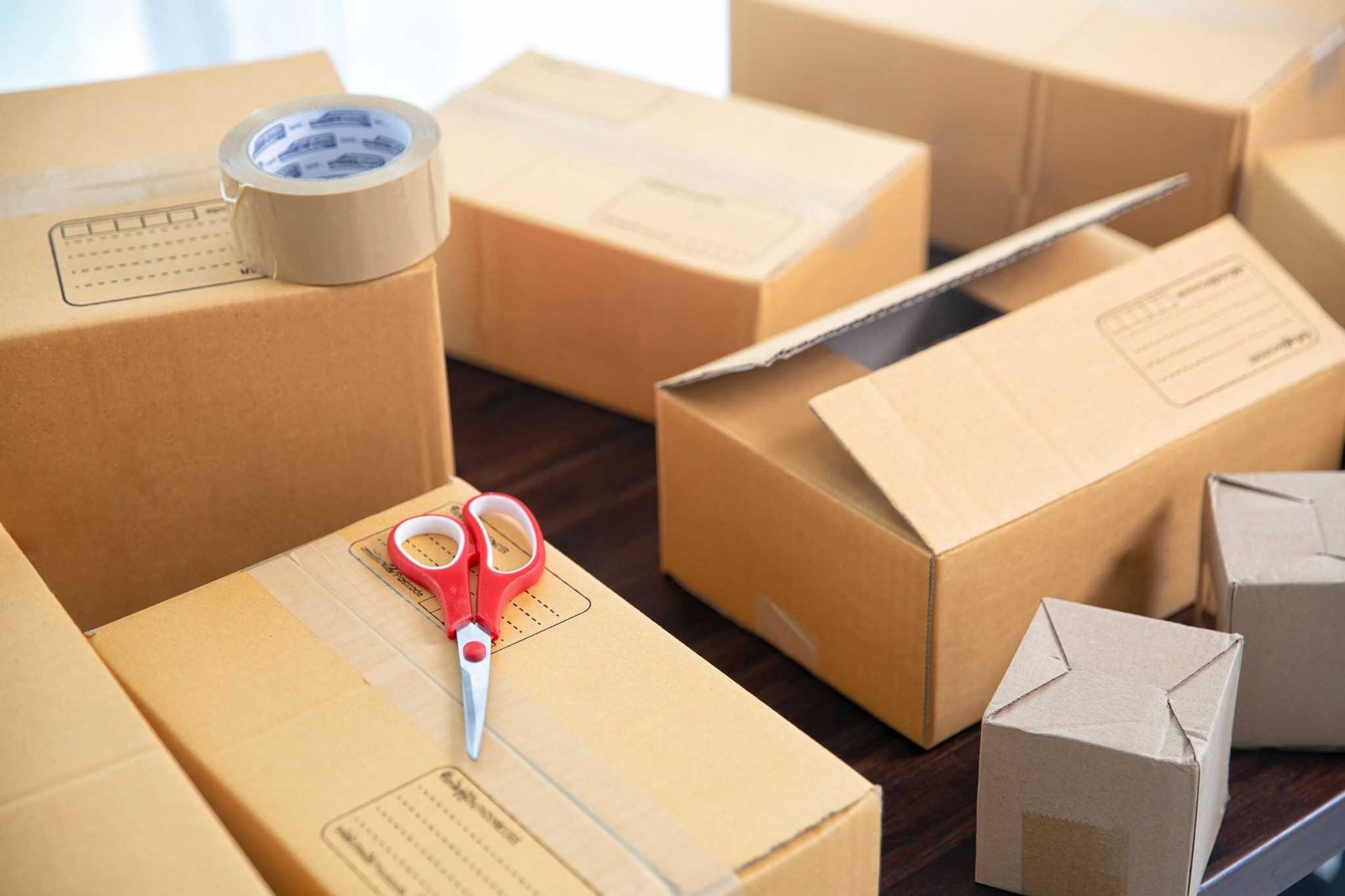 What Causes Delays During Shipping to Italy